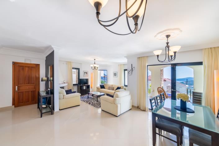 Image No.8-3 Bed Villa for sale