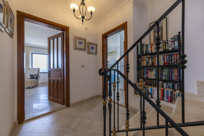 Image No.22-3 Bed Villa for sale