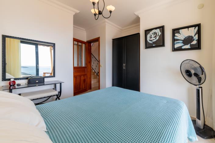 Image No.34-3 Bed Villa for sale