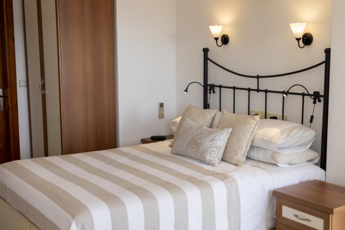 Image No.29-3 Bed Villa for sale