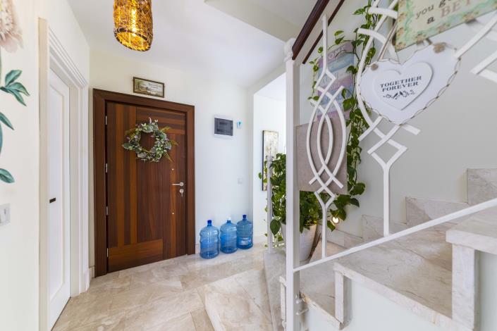 Image No.6-3 Bed Apartment for sale