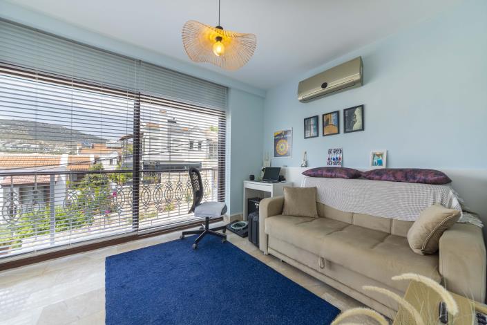 Image No.9-3 Bed Apartment for sale