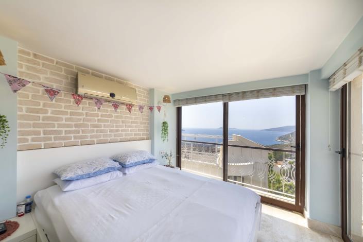 Image No.18-3 Bed Apartment for sale