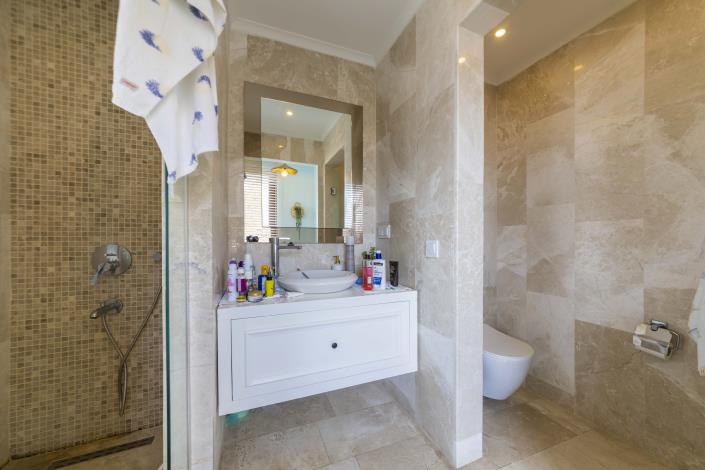 Image No.21-3 Bed Apartment for sale