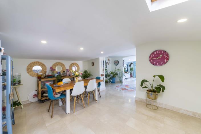 Image No.29-3 Bed Apartment for sale