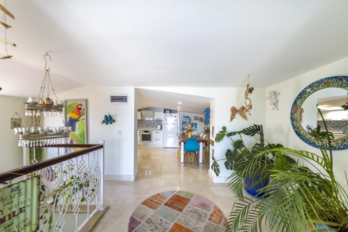 Image No.38-3 Bed Apartment for sale