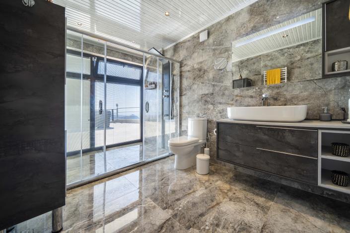 Image No.56-4 Bed Villa for sale