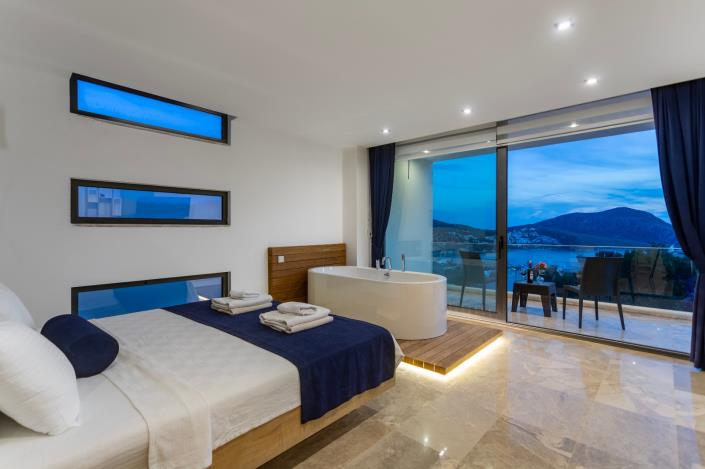 Image No.15-4 Bed Villa for sale