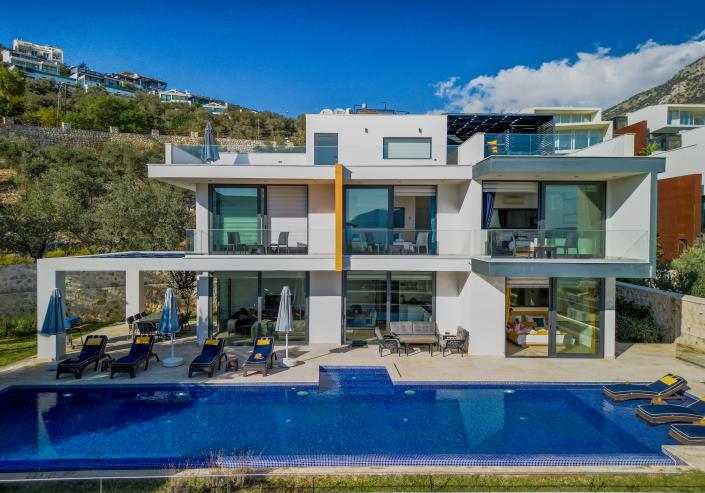 Image No.3-4 Bed Villa for sale