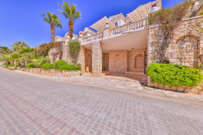 Image No.41-5 Bed Villa for sale