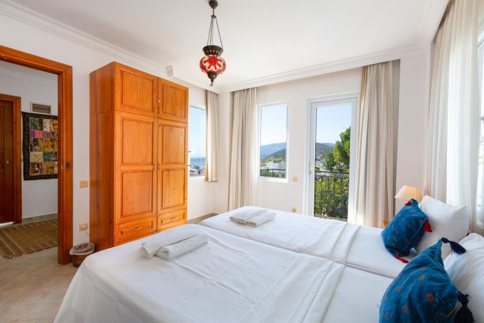 Image No.27-4 Bed Villa for sale