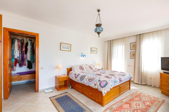 Image No.31-4 Bed Villa for sale