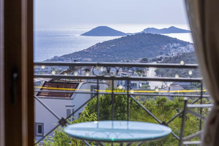 Image No.3-3 Bed Apartment for sale