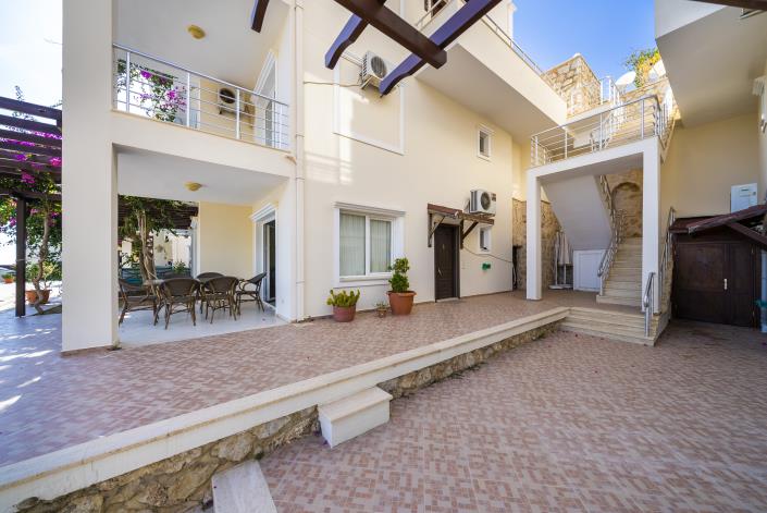 Image No.18-2 Bed Apartment for sale