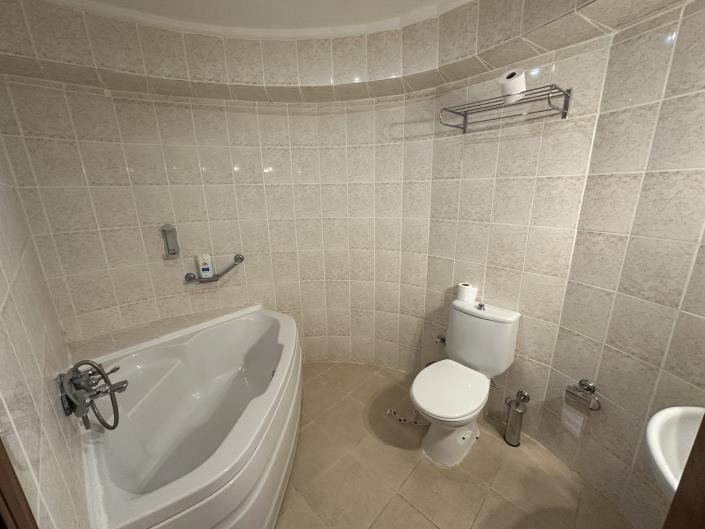 Image No.14-2 Bed Apartment for sale