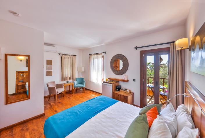 Image No.14-6 Bed Hotel for sale