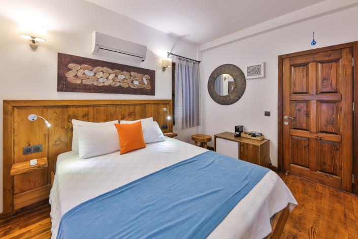 Image No.25-6 Bed Hotel for sale