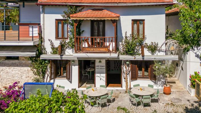 Image No.10-6 Bed Hotel for sale