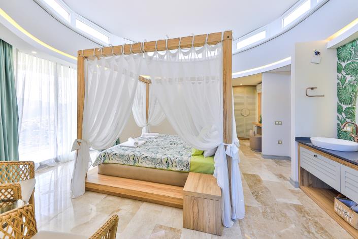 Image No.15-5 Bed Villa for sale