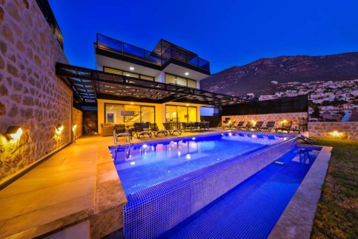 Image No.1-5 Bed Villa for sale