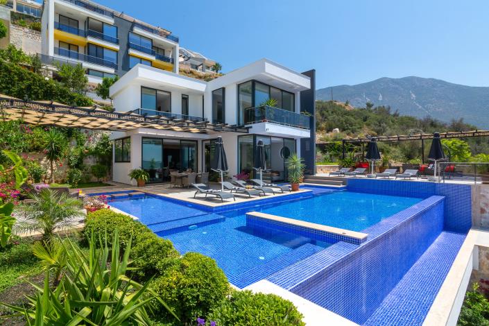 Image No.1-Villa de 4 chambres à vendre à Kalkan