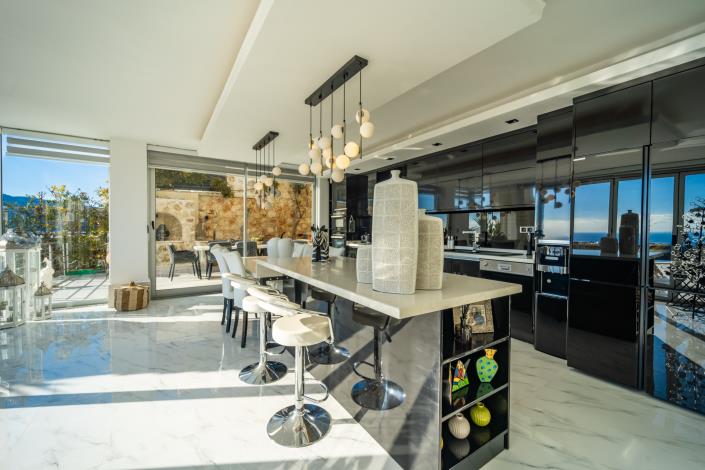 Image No.18-3 Bed Villa for sale