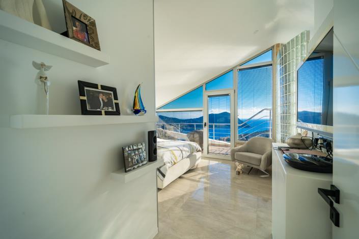 Image No.33-3 Bed Villa for sale