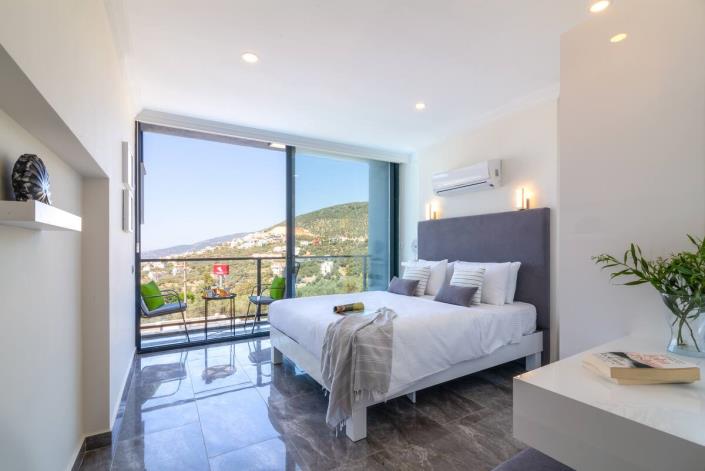 Image No.13-4 Bed Villa for sale