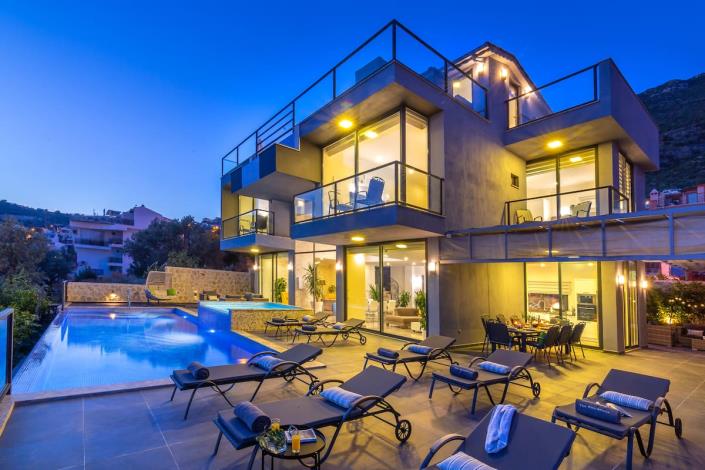 Image No.2-4 Bed Villa for sale