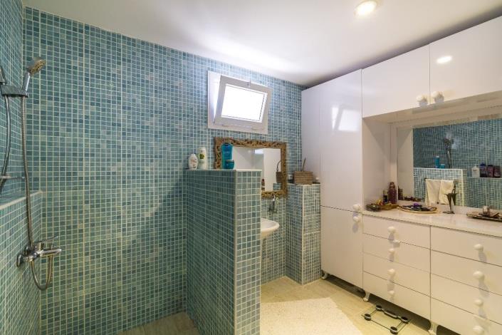 Image No.12-5 Bed Villa for sale