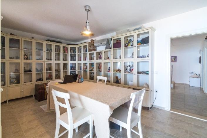 Image No.17-5 Bed Villa for sale