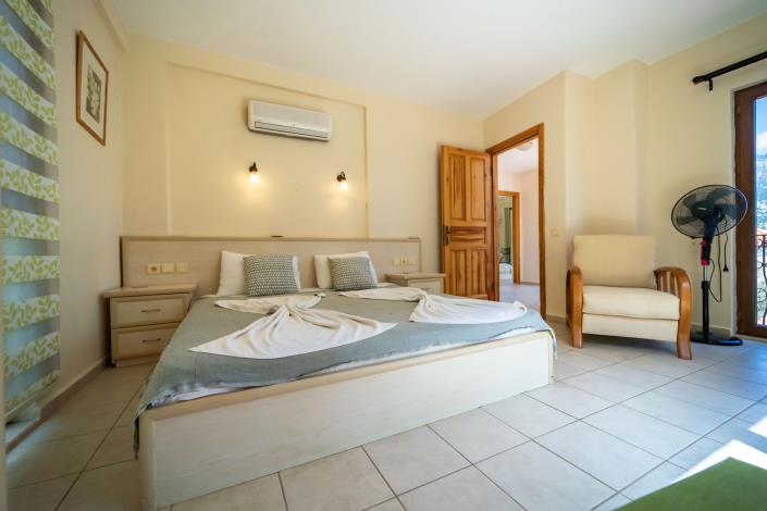 Image No.32-4 Bed Villa for sale