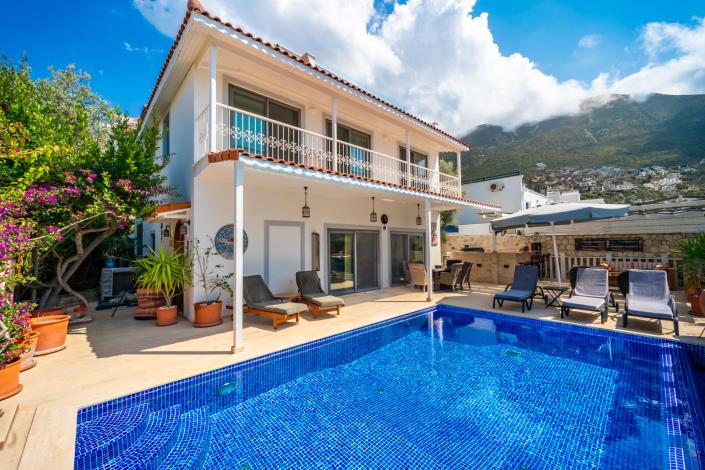 Image No.1-5 Bed Villa for sale