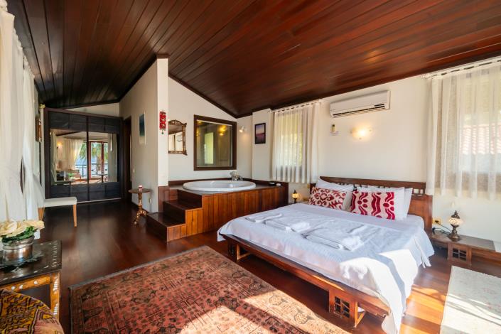 Image No.24-3 Bed Villa for sale