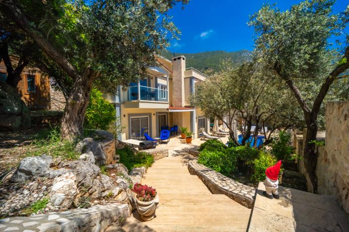 Image No.1-5 Bed Villa for sale