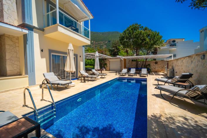 Image No.9-5 Bed Villa for sale