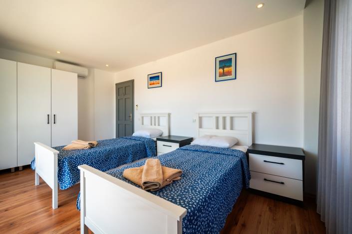 Image No.34-5 Bed Villa for sale