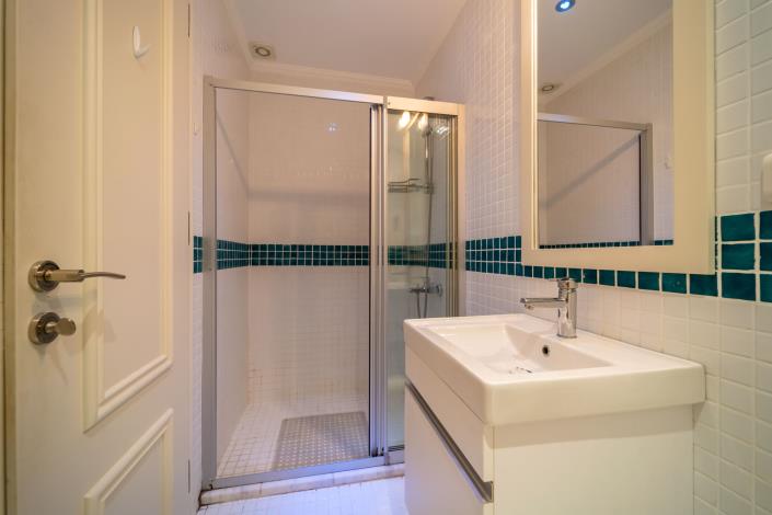 Image No.17-3 Bed Villa for sale