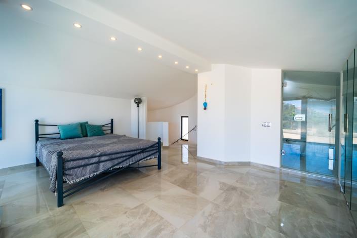 Image No.38-6 Bed Villa for sale