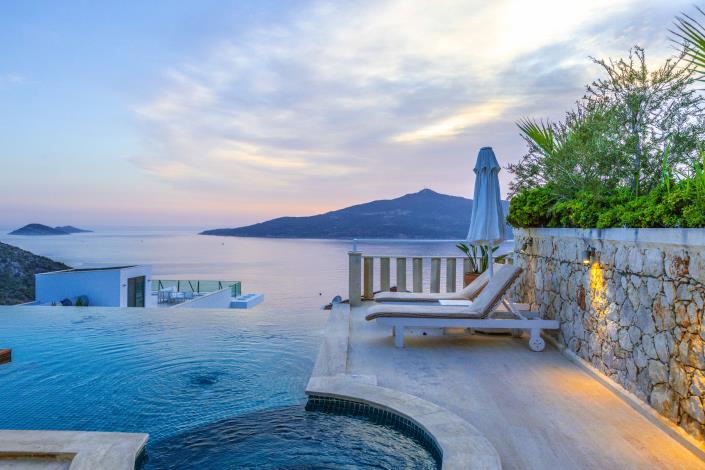 Image No.1-5 Bed Villa for sale