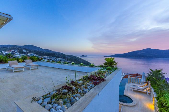 Image No.9-5 Bed Villa for sale