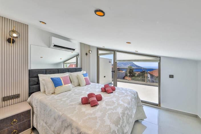 Image No.14-2 Bed Villa for sale