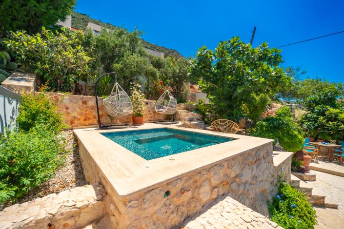 Image No.12-1 Bed Villa for sale