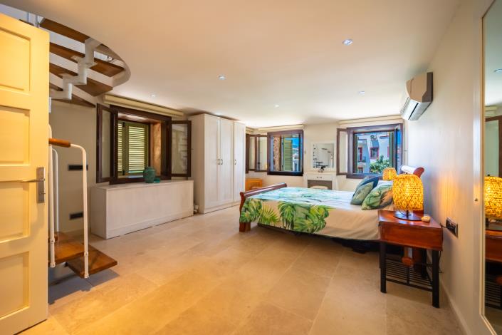 Image No.33-1 Bed Villa for sale