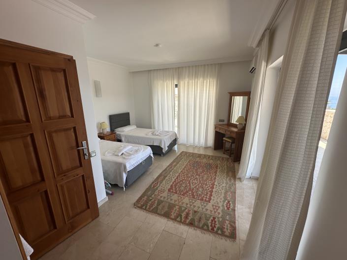 Image No.16-3 Bed Villa for sale