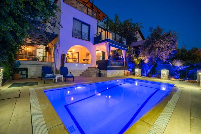 Image No.1-Villa de 4 chambres à vendre à Kalkan
