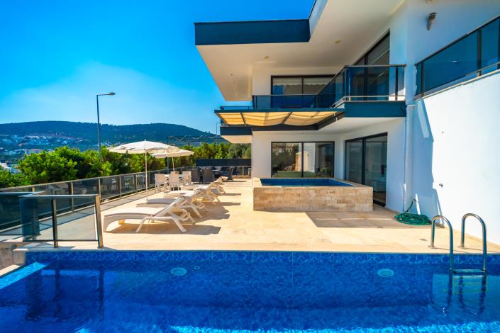 Image No.7-3 Bed Villa for sale