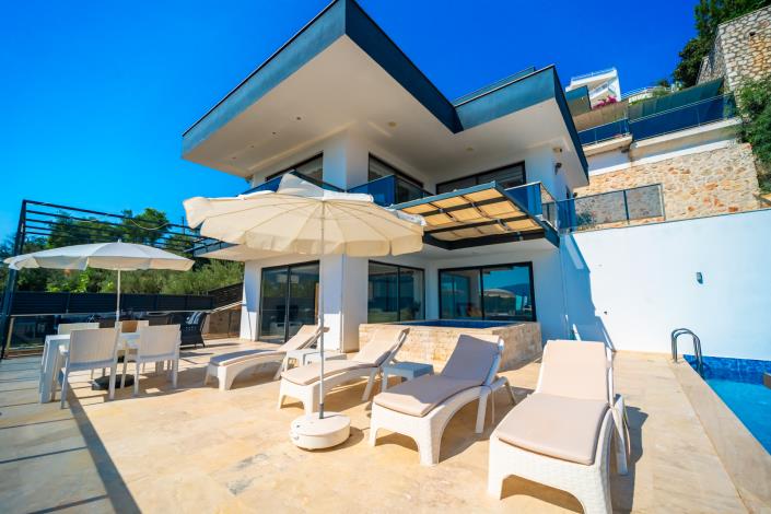 Image No.8-3 Bed Villa for sale