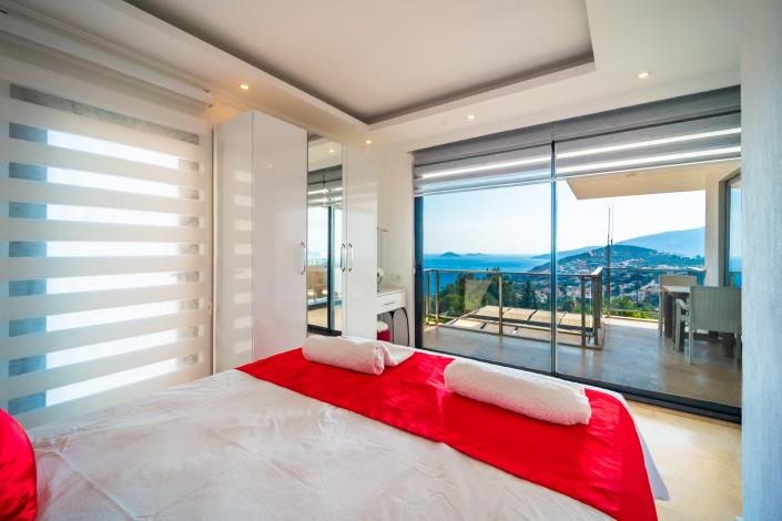 Image No.29-3 Bed Villa for sale