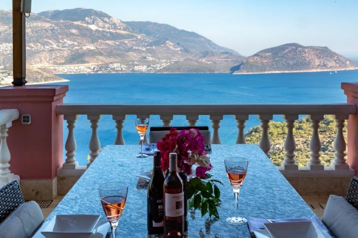 Image No.17-9 Bed Villa for sale